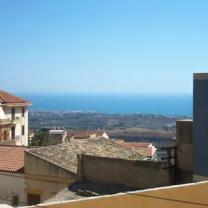Lilly Agrigento